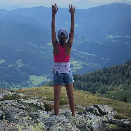 Bergbauernhof דירה *